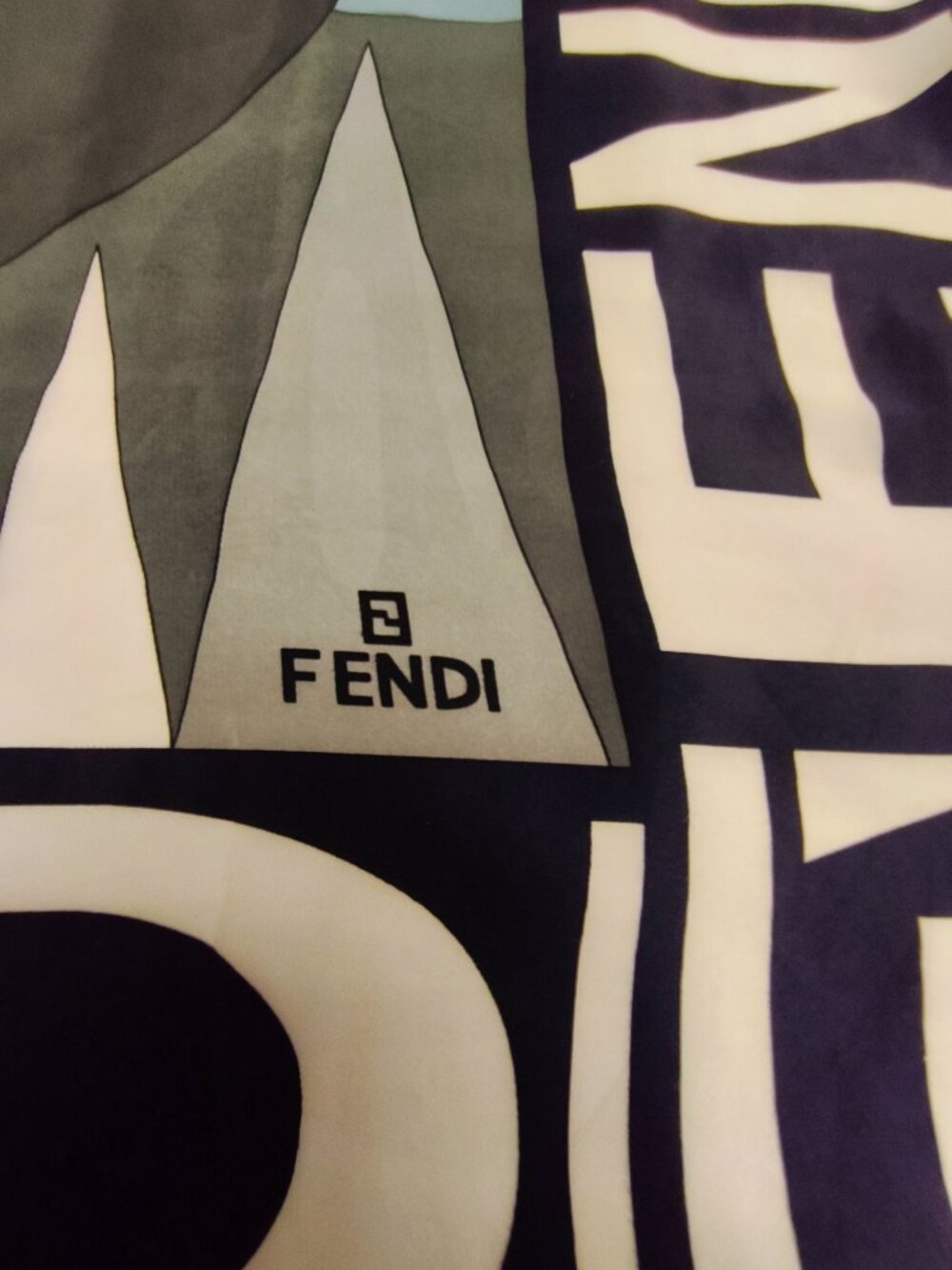 AUTHENTICATED 🤍 FENDI 100% Silk Cubist Scarf 35" x 33.5" w/box | COA - Picture 3 of 9